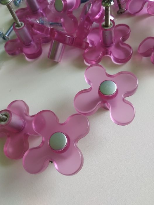 18 buc Mânere mobilier - butoni floare roz  și cuier roz fetițe