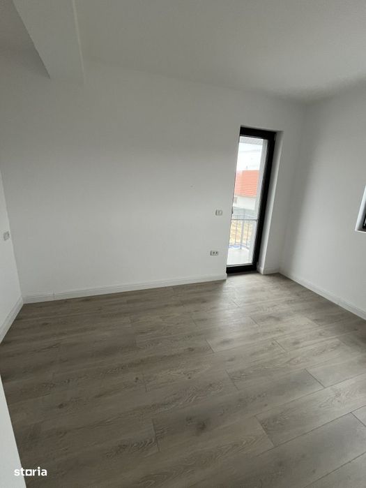 Vand duplex la cheie - suprafata utila este de 110 m2 ,   3 dormitoare