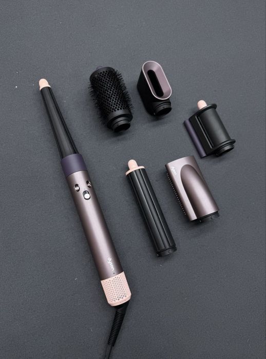 Dyson straightener