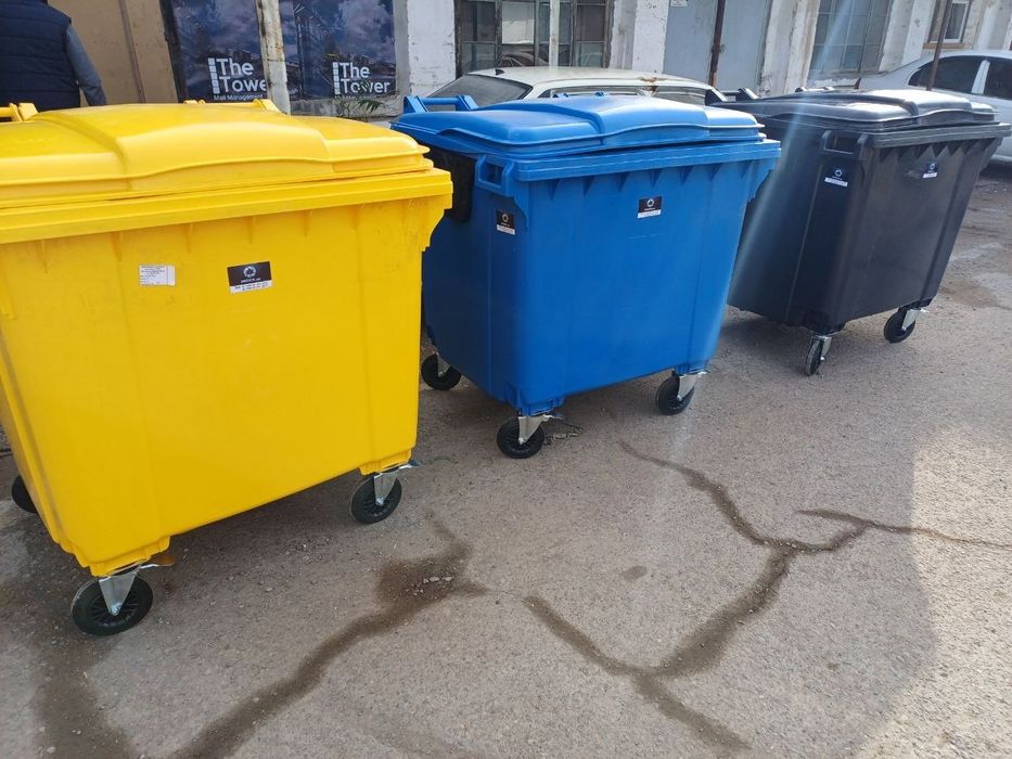 Мусорный бак  1100л