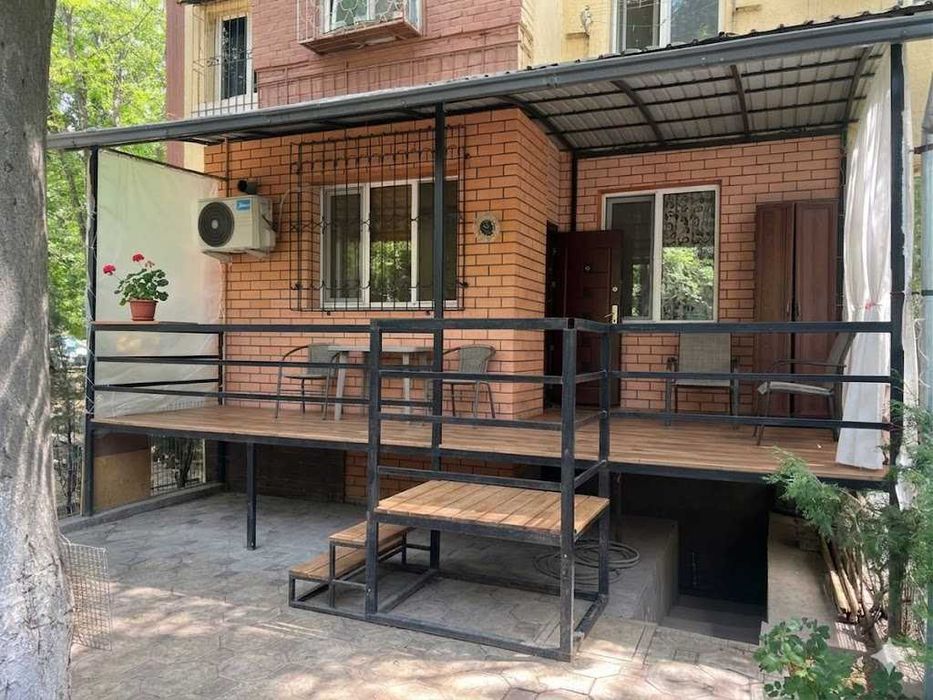 Срочно продаётся квартира 1в2 на 1 этаже