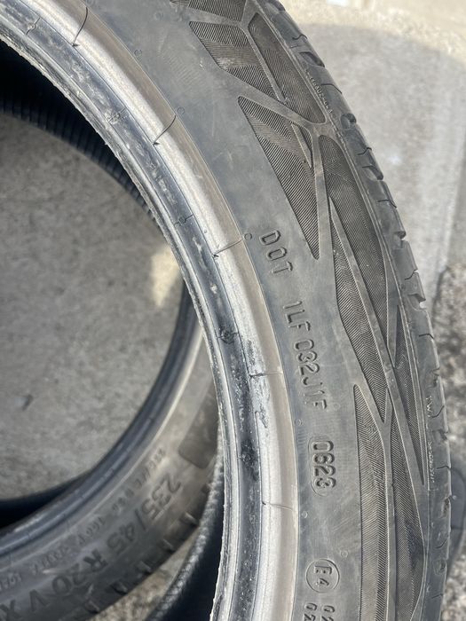 Летни гуми 235/45/20