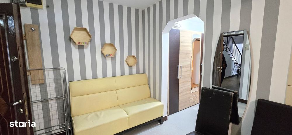 Apartament 3 camere decomandat, CT, tamplarie PVC, balcon, Galata