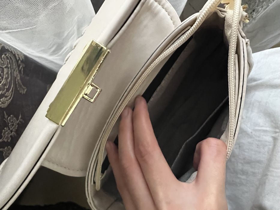 Молочная сумочка с поясом