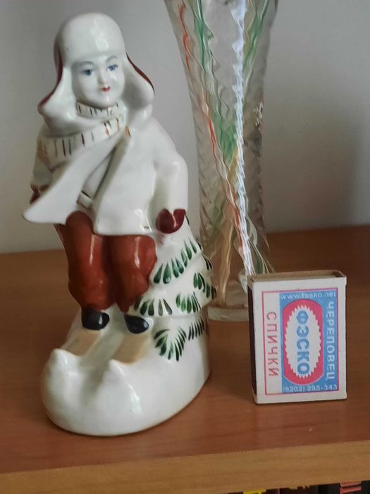 Лыжник ,фарфор, ЗКХ (УССР)