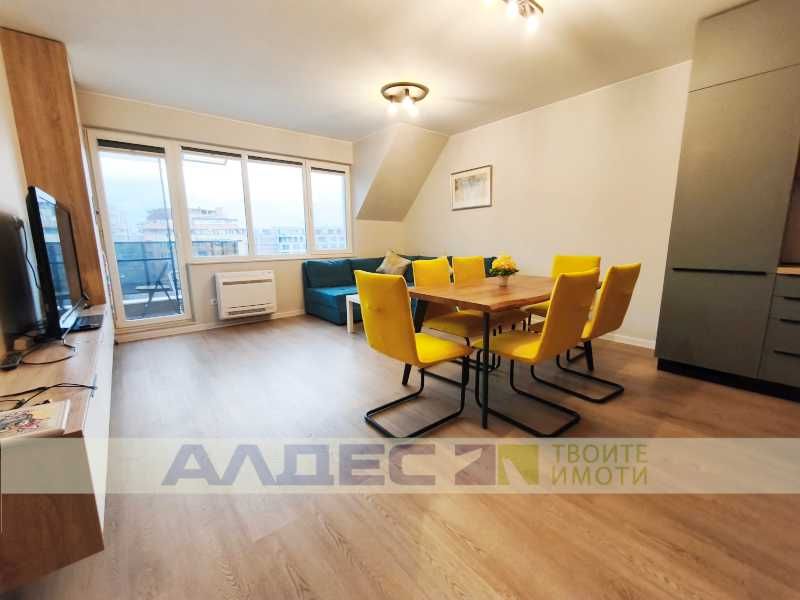 Обзаведен двустаен с паркомясто в Студентски Град!