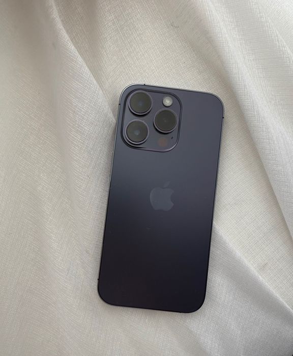 Продам айфон 14 про