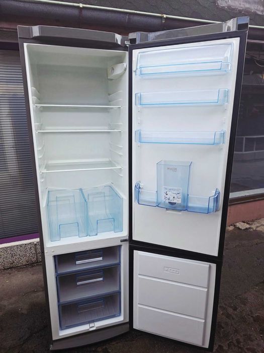 Продавам хладилник