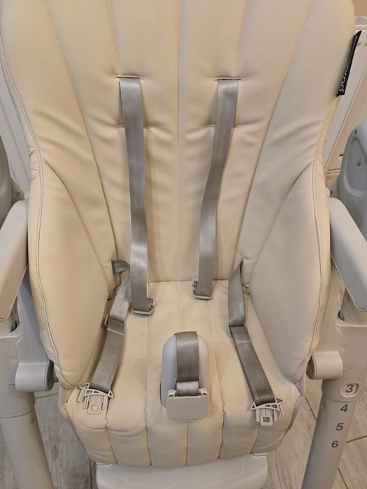 CANGAROO Стол за хранене I EAT БЕЖОВ