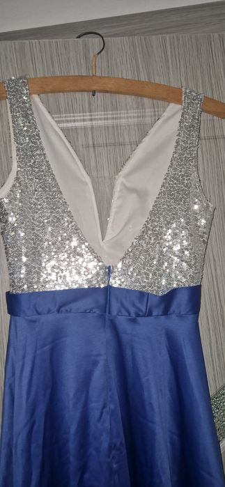 Vând rochi de ocazie marimea XS