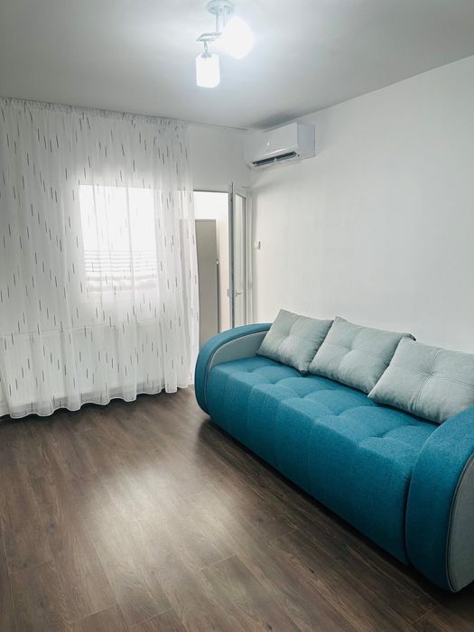Inchiriez apartament