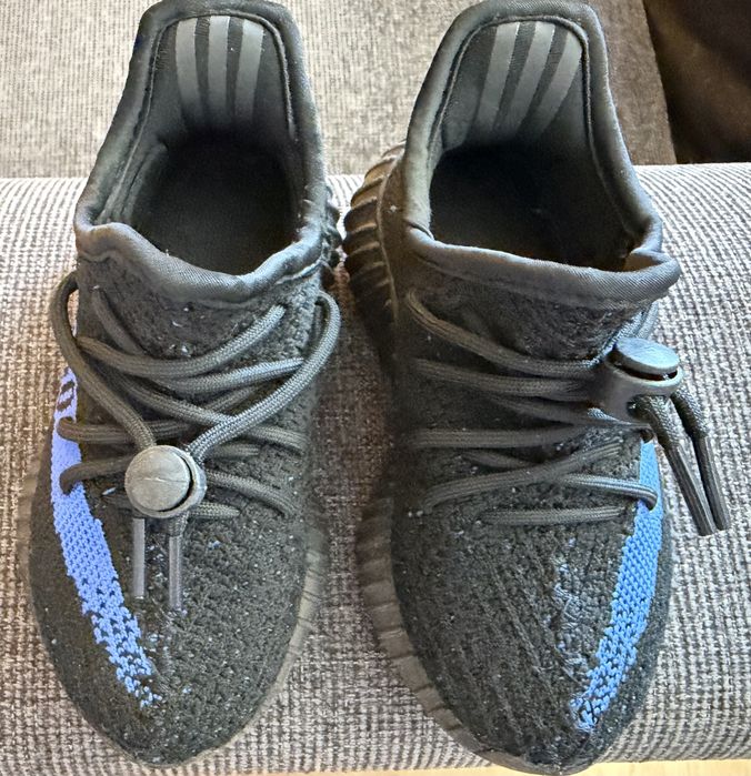 Adidas Yeezy Boost 350 V2