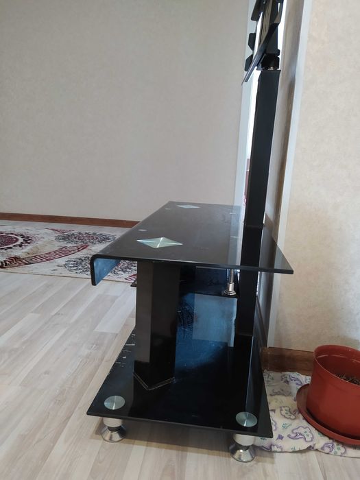 Подставка под телевизор