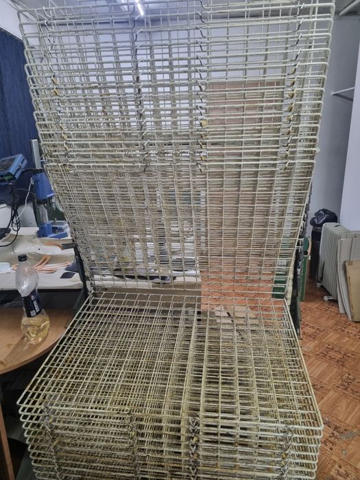 Шивашки цех за по-тежки материали
Описание:
Продава се напълно