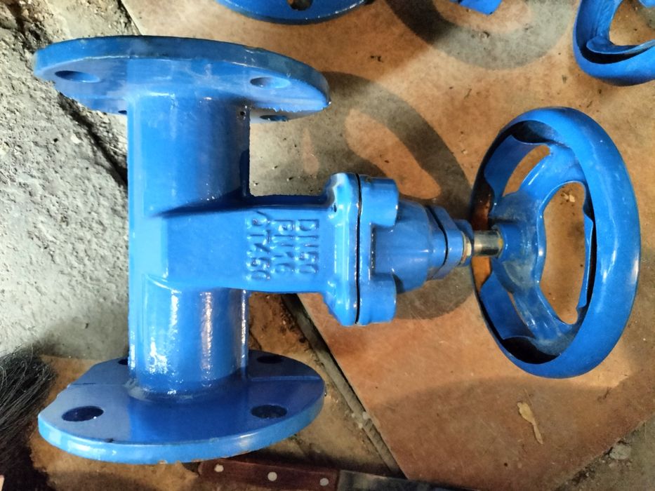 Продам 3 задвижки