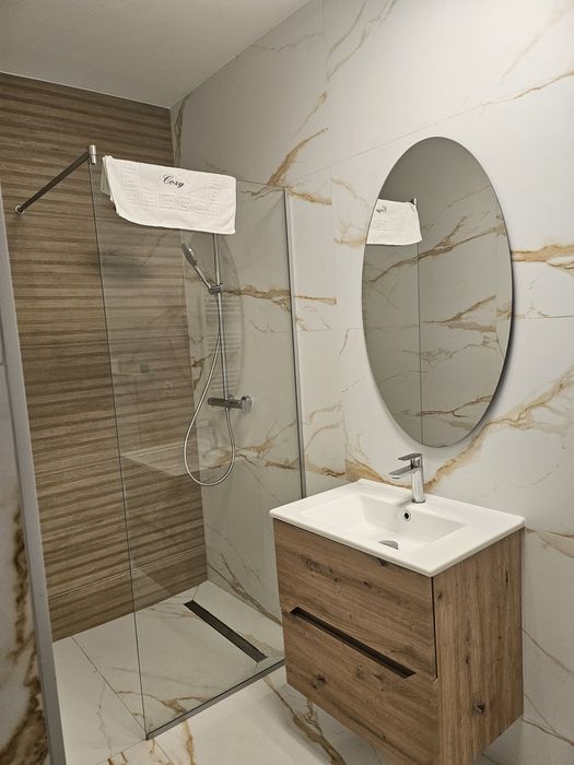 Închiriez apartament in regim hotelier "Cozy Apartments " Adora park