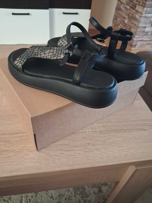 Сандали от естесвена кожа