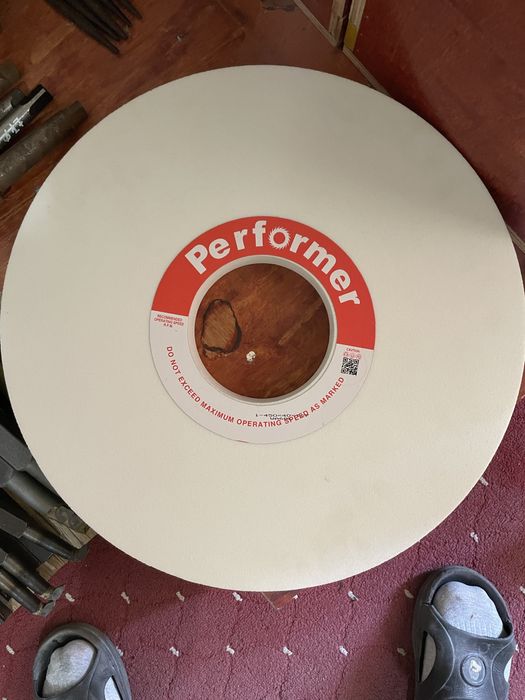 Круг шлифовальный. Абразивный круг .Чархтош , Камень шлифовальный