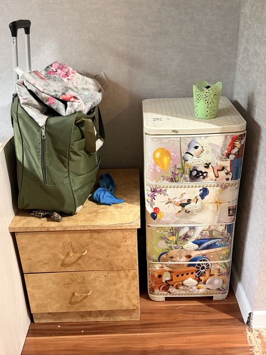 Шкаф для спални хорошим сост