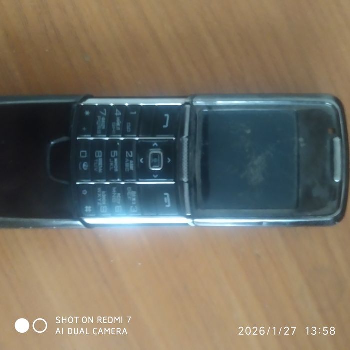 Нокиа 8800.       .