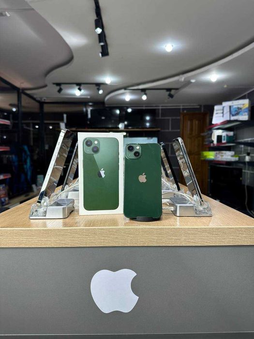 Телефон iPhone 13 128GB /Айфон 13 128