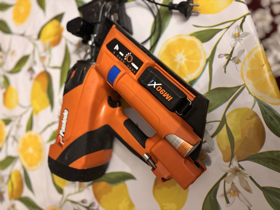 Vand pistol de cuie paslode