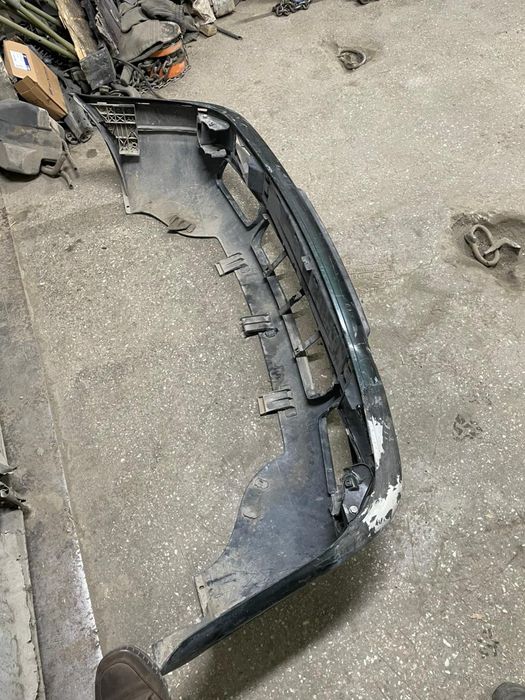Продам бампер Audi B4