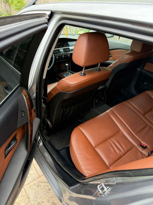 BMW E61 525d.