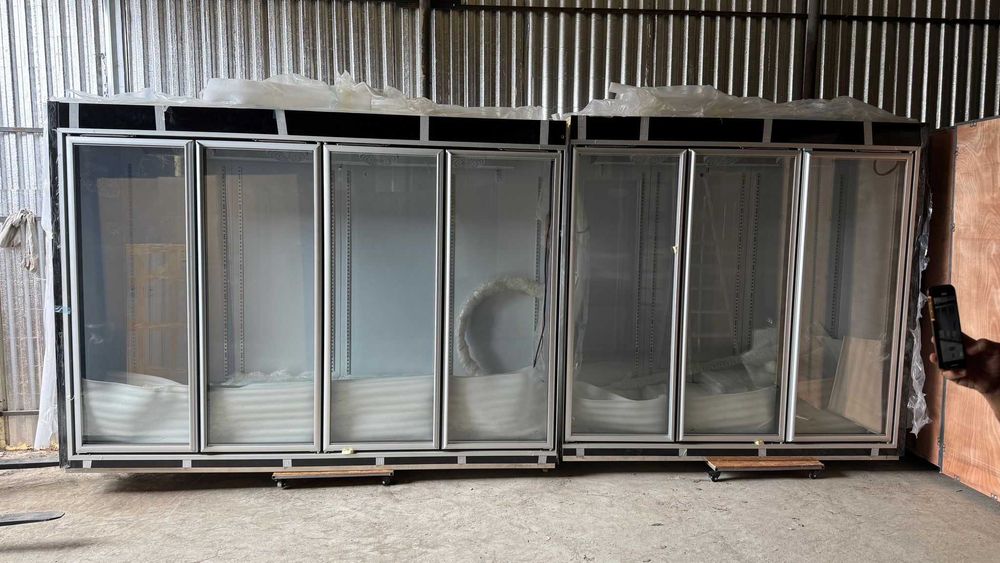 Vitrină verticală 7 uși air cooling