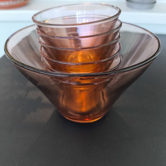 Комплект стъклени 6 + 1 купички.