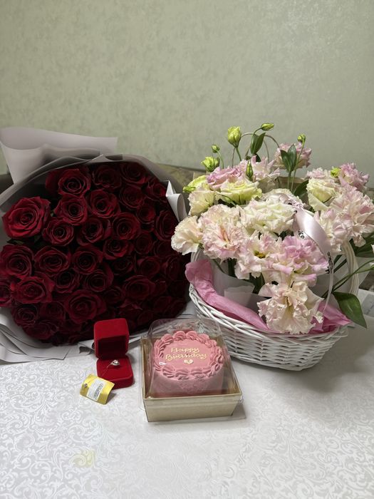 Продам красные розы