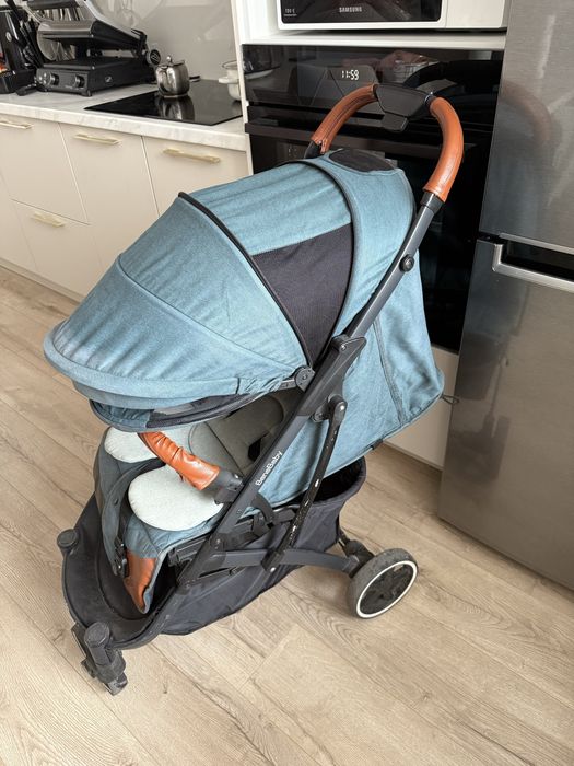 Продам детскую коляску