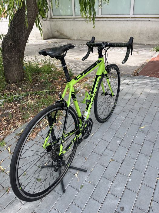Bicicleta Cursiera Cannondale Caad 8