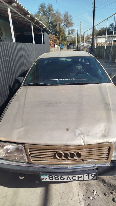Продам ауди  на ходу