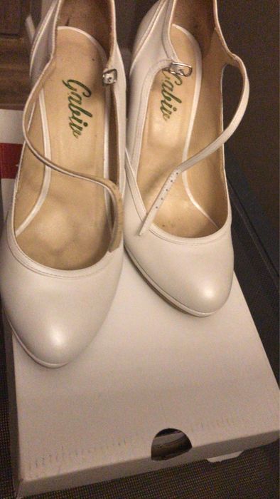 Pantofi mireasa purtati o singura data