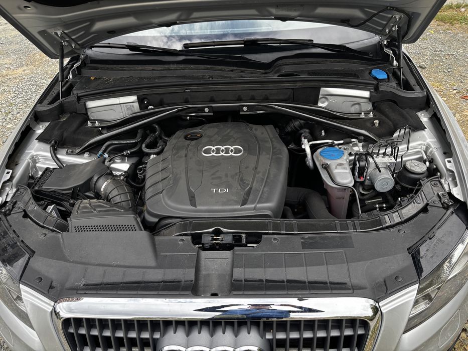 Ауди Q5 2.0 TDI 170hp.