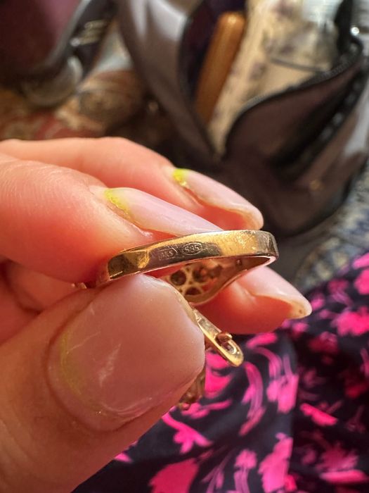 Комплект бриллиант 7млн 500 келисимли