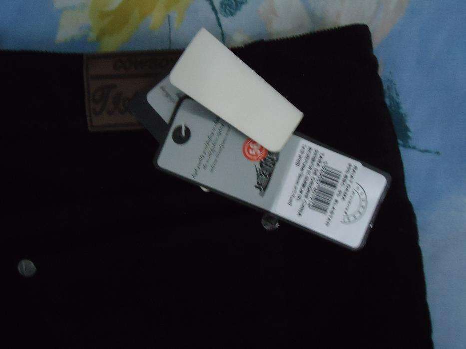 Pantaloni reiati (noi)