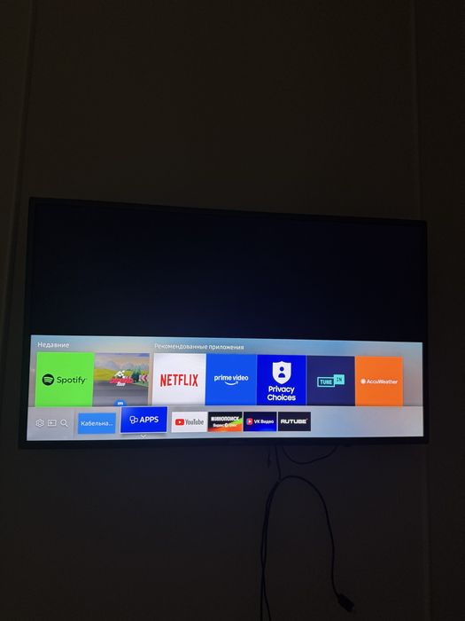 Телевизор Samsung "105см"