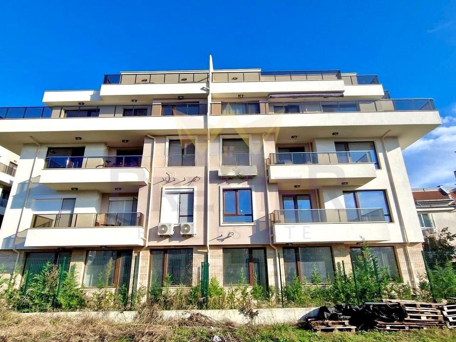 Продава се Тристаен апартамент в Бургас, Сарафово - 145 кв.м за 838 €/кв.м - Снимка #1