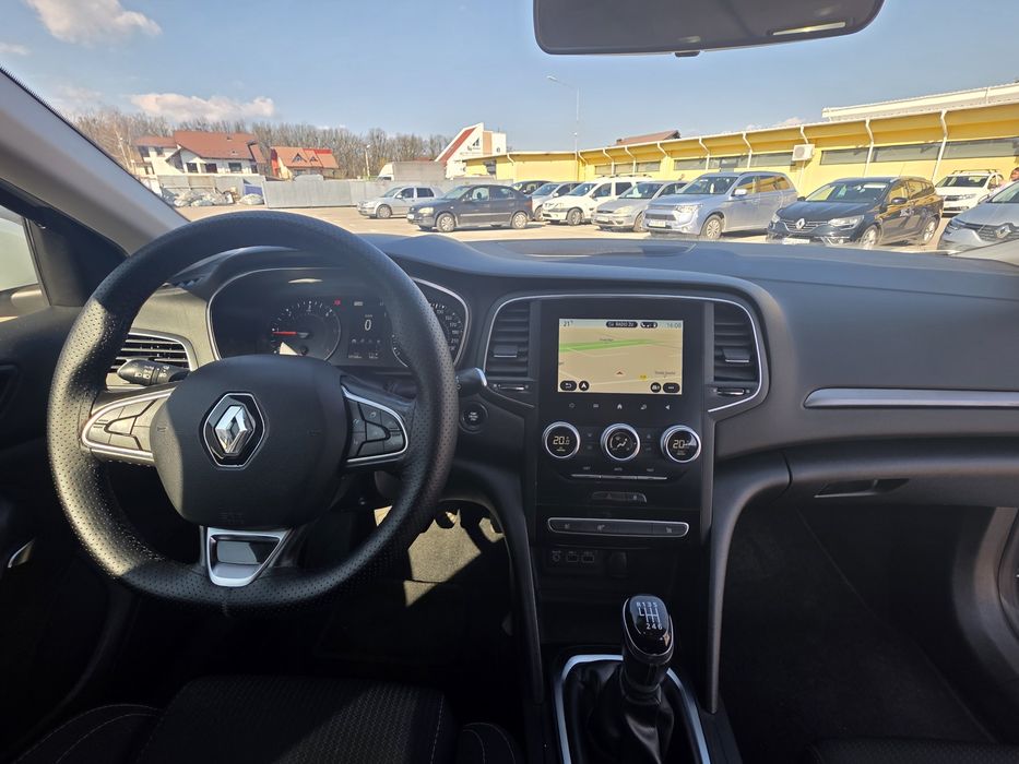 Vând Renault Megane 4 an 2021 1