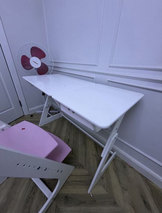 Детский стол рабочий