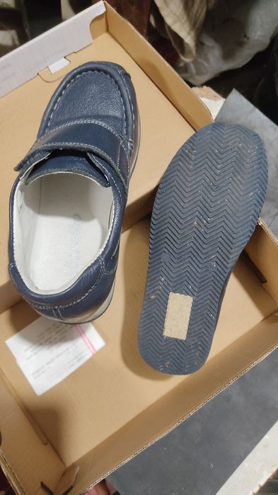 Pantofi adidas piele 30