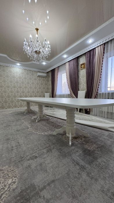 Продам стол 4м в длину