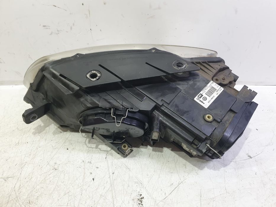 Far dreapta 3c0941752k Volkswagen Passat B6 (2005 - 2010) 2.0 tdi CBBB