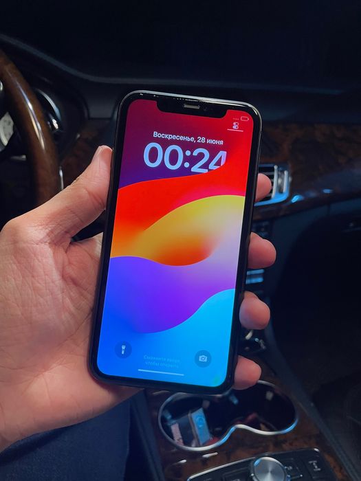 Продам iPhone 11 айфон 11