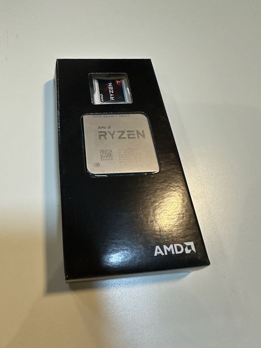 Procesor AMD Ryzen 7 3800X