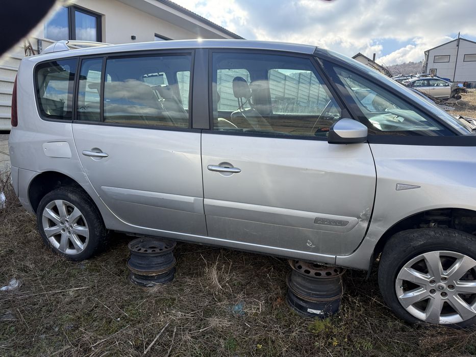 bara fata renaut espace an 2006 motor 2.2