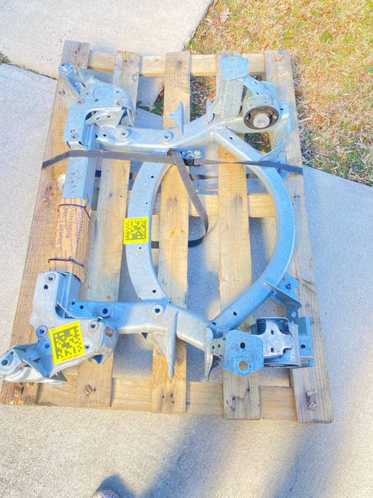 Подрамник для BMW I4 M50