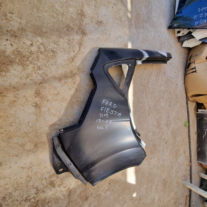 Ford fiesta 2015  08-17 MK 7 заден десен панел калник